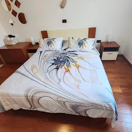 Cozy And Quiet Kercan With Free Bike Use * Rovigno